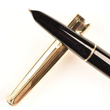 Parker 51 Custom Mk2 in black, Gold cap - Medium nib