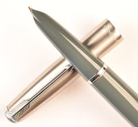 Parker 51 Classic in grey, Steel cap - Medium nib