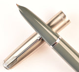 Parker 51 Classic in grey, Steel cap - Medium nib