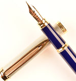 Waterman Gentleman in blue laque, Sterling silver cap with gold trim - Fine Oblique nib