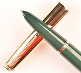 Parker 51 Heirloom Vacumatic in Nassau Green, 14k gold cap - Medium nib - Boxed
