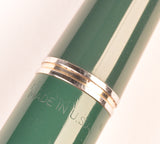 Parker 51 Heirloom Vacumatic in Nassau Green, 14k gold cap - Medium nib - Boxed