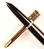 Parker 51 Custom in black, gold cap - Medium nib