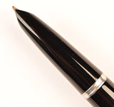 Parker 51 Custom in black, gold cap - Medium nib