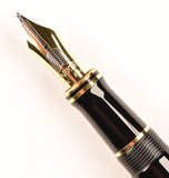 Parker Duofold Centennial in black, Gold trim - Medium nib
