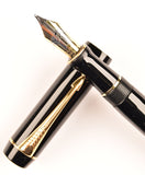 Parker Duofold Centennial in black, Gold trim - Medium nib