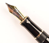 Parker Duofold Centennial in black, Gold trim - Medium nib