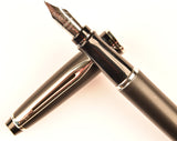Waterman Expert in matt black, Chrome trim - Fine nib - Boxed