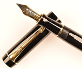 Parker Duofold Centennial in black, Gold trim - Medium Right Oblique nib