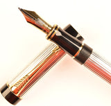 Parker Duofold Centennial in silver godron with matching pencil, Gold trim - Broad nib - Boxed
