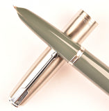 Parker 51 Classic in grey, Steel cap - Medium nib