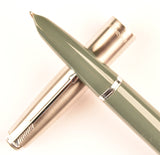 Vintage Parker 51 Classic in grey, Steel cap - Medium nib