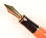 Parker Duofold Centennial in red, Gold trim - Fine nib - Boxed