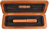 Parker Duofold Centennial in red, Gold trim - Fine nib - Boxed