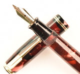 Parker Vacumatic Junior in light & dark burgundy pearl marble, Gold trim - Medium Semi-Flex nib
