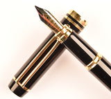 Waterman Man 100 in black, Gold trim - Medium nib