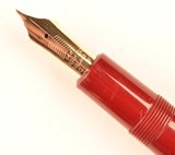Parker Duofold Maxima in burgundy, Gold trim - Medium nib - Chalk marks