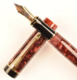 Parker Duofold International in burgundy marble - Medium nib