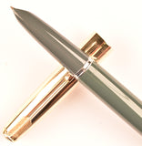 Parker 51 Custom in grey, gold cap - Fine nib
