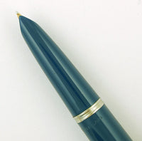 Parker 51 Custom in teal blue, Gold cap - Medium nib