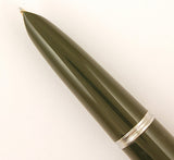 Parker 51 Custom in forest green, Gold cap - Medium nib