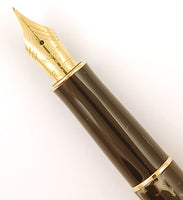Parker Sonnet in Laque Moonbeam - Fine 18k gold nib